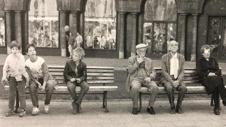 Berlino Est 1989., giovani e vecchi, foto di Augusto Barbato