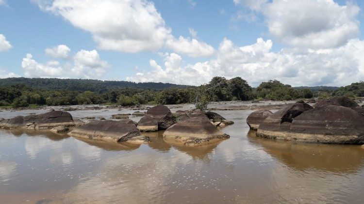 Աւանդավէպ. Իպոկան Էուտէի մօտ գտնուող Մարոնի գետը 