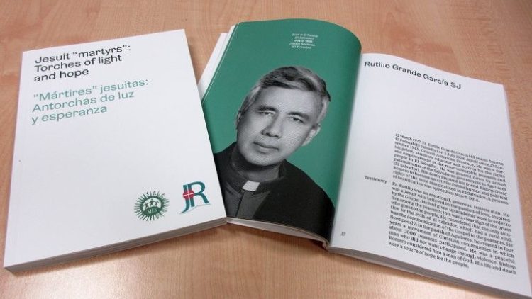Publicación “Mártires Jesuitas: Antorchas de luz y esperanza”