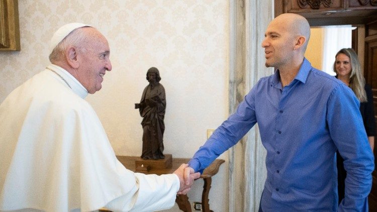 El Papa y Gustavo Masó