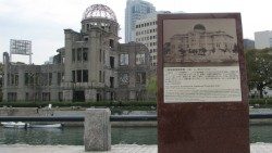 Old_and_New-HIROSHIMA.jpg