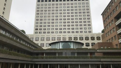 Návštevu Japonska pápež uzavrie na jezuitskej Sophia University