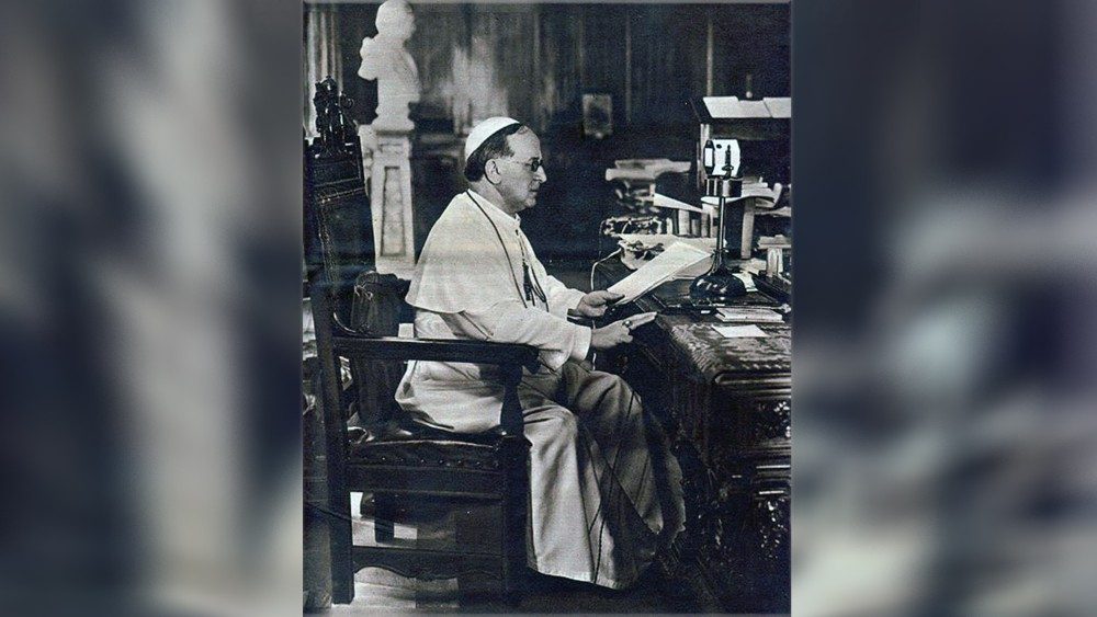 Papst Pius XI. verliest die erste Radiobotschaft