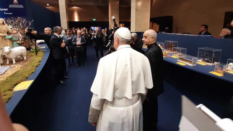 Visita do Papa Francisco Exposição 100 presépios