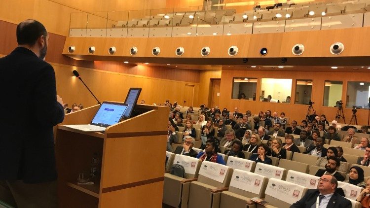 Simpósio sobre curas paliativas e religiões, realizado em 11/12/2019, e promovido pela Pontifícia Academia pela Vita