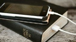 bible-2690301.jpg