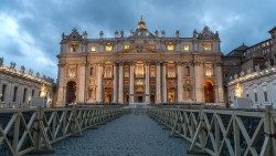 the-vatican-2139452.jpg