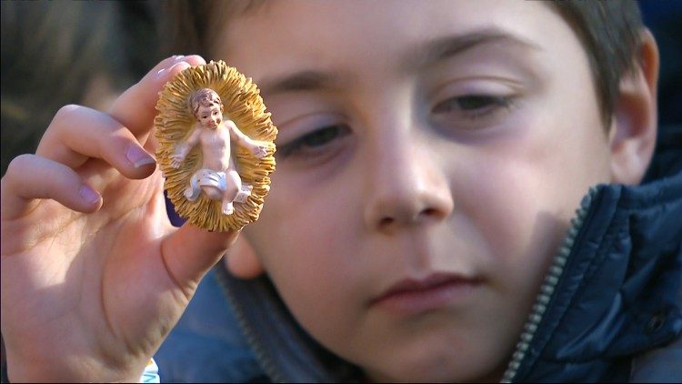 Rzymskie dzieci z Dzieciątkiem Jezus w Watykanie