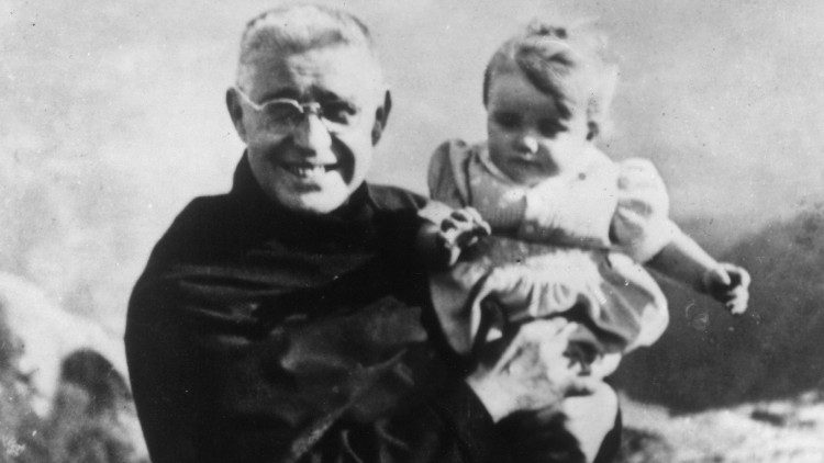 Padre Américo, fundador da Obra da Rua, Portugal 