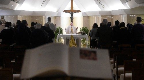 Francesco: lo Spirito Santo è la nostra forza per rimanere in Dio