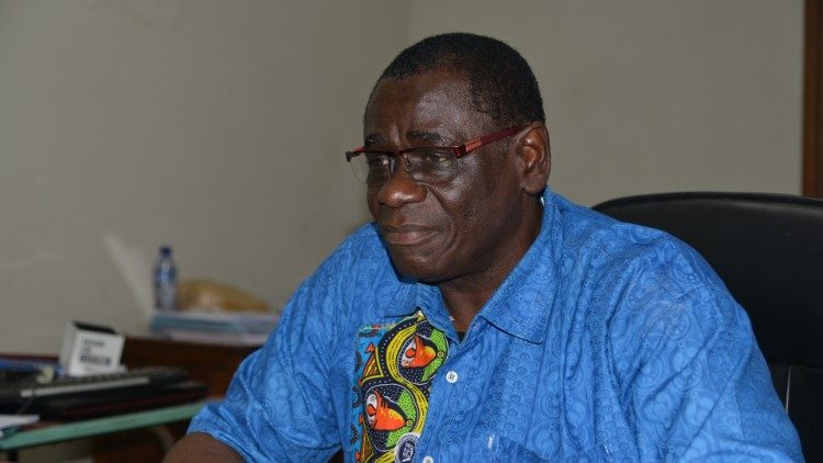 Professeur Josaphat Ndelo-Di-Phanzu, toxicologue, enseignant et chercheur à l’Université de Kinshasa/RD Congo (Ph. : JP Bodjoko, SJ/Vaticannews)