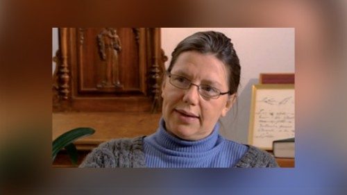 La religiosa Anne Lécu, alle giovani dico: non fatevi clonare