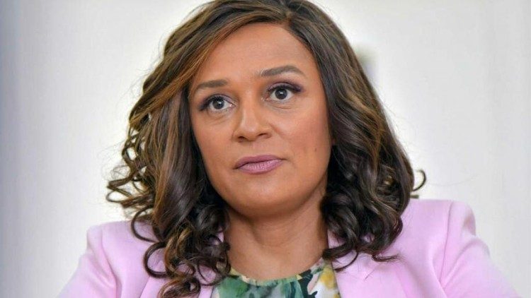 2020.01.24 Isabel dos Santos, Angola ** Isabel dos Santos, Angola  Programma Portoghese