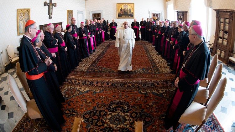 Епіскапат ЗША падчас сустрэчы з Пантыфікам. Ілюстрацыйнае фота