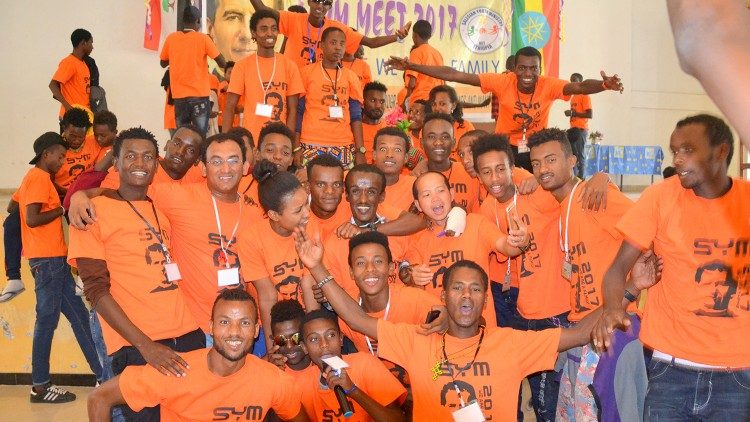 Beispiel kirchlichen Wirkens in Äthiopien: ein von der Gemeinschaft der Salesianer Don Boscos organisiertes Treffen