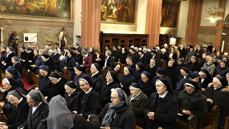 «La vida contemplativa: lámparas en el camino sinodal», es el lema de este año de la Jornada Pro Orantibus