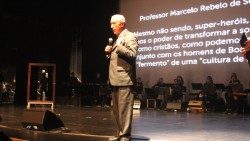Marcelo-Rebelo-de-Sousa-em-Sintra--no-X-Encontro-CristAoAEM.jpg