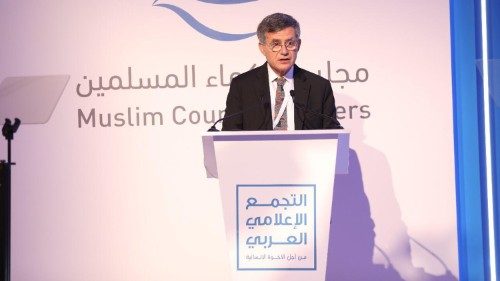 Ruffini: Que la comunicación esté al servicio de la unidad, no de la división