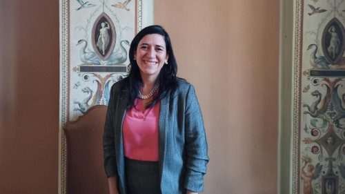 María Luisa Hayem: hay que reactivar la economía de El Salvador