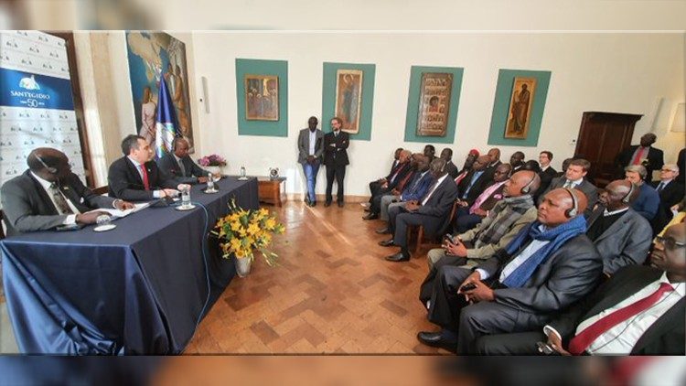 La conferenza stampa al termine degli incontri di negoziato