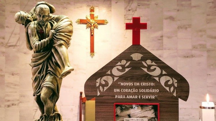  Pedaço de osso e ataduras de São Camilo