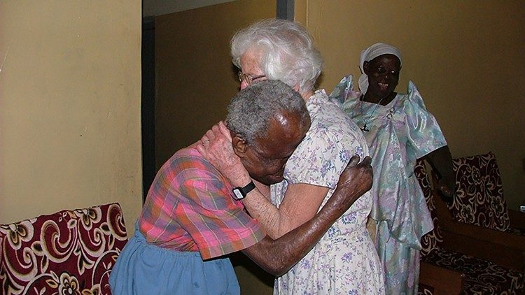 Ostatnia wizyta Wandy Błeńskiej w Ugandzie w 2006 r.