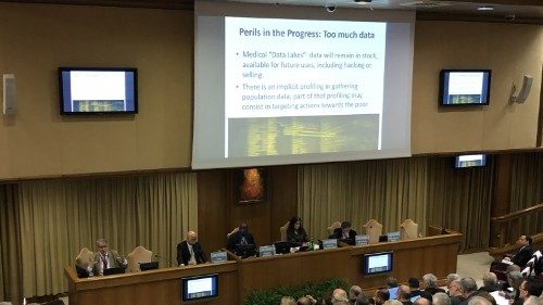 Il Papa: l'intelligenza artificiale è un dono ma serve un’algor-etica