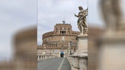 castel-MMM-170320aem.jpg