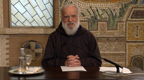 Cantalamessa: la porpora, un segno per costruire ponti di dialogo