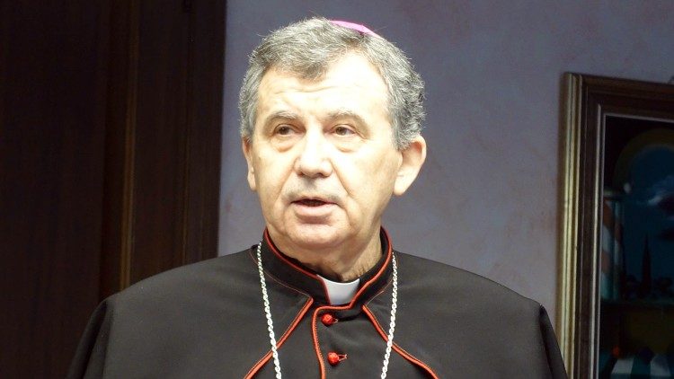 Monsignor Tomo Vukšić, arcivescovo di Sarajevo