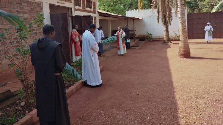 Domenica delle Palme 2020 al Carmelo di Bangui, in Centrafrica 