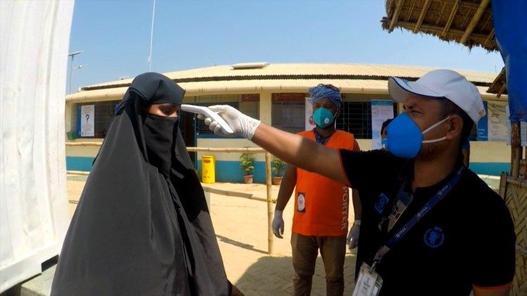 Bangladesh: controllo della temperatura nel campo di Cox's Bazar