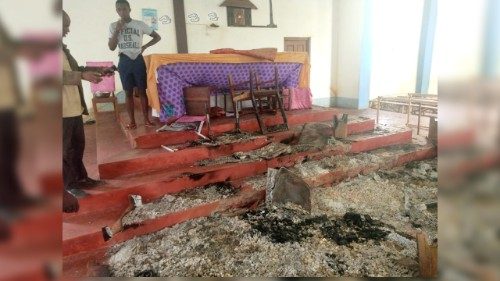 Nord du Mozambique: église, hôpital et maisons incendiés par des terroristes