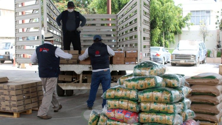 Caritas sale al encuentro de miles de familias.