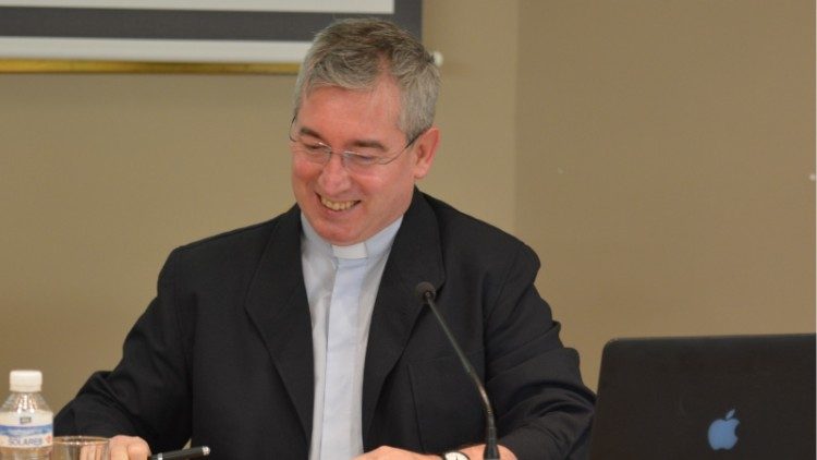 Padre Fernando Prado Ayuso 