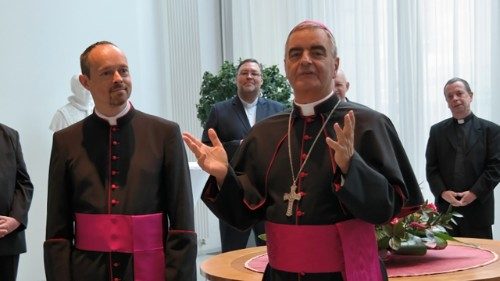 Papst ernennt Slowenen zum Nuntius im Irak