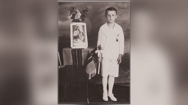 Der spätere Johannes Paul als Erstkommunionkind in Wadowice