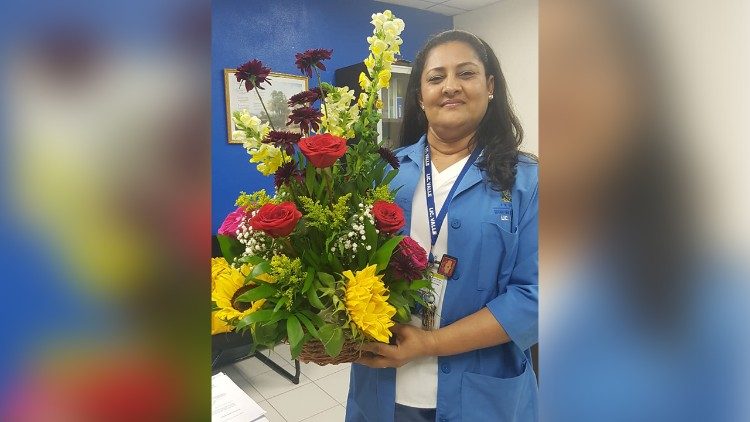 Desde Honduras, la enfermera Rudy Camila Valle Urbina, trabaja en el hospital General Atlántida de la Ceiba