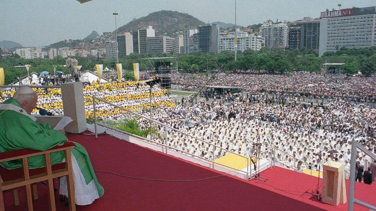 2020.05.14 Giovanni Paolo II in Brasile 1997