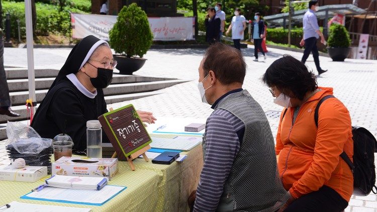Blood donation campaign organised by Seoul Archdiocese