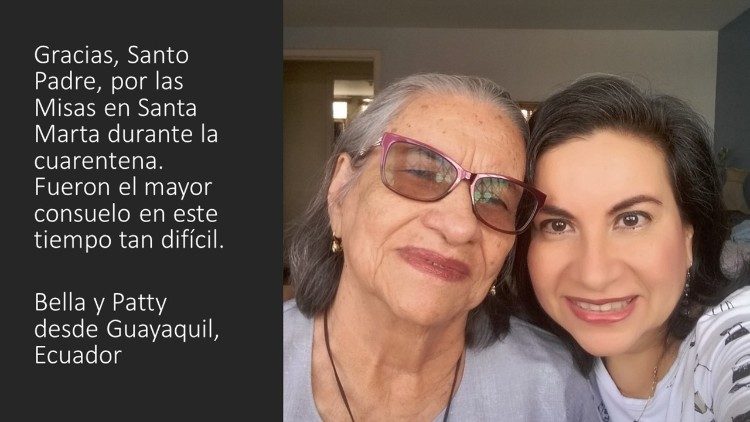 Madre e hija unidas al Papa en las misas en Santa Marta.