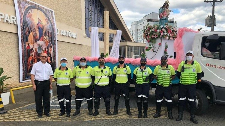 Procissão Mariana Motorizada em tempo de pandemia