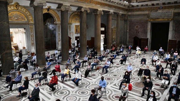 I partecipanti alla veglia di preghiera per gli Usa, foto: santegidio.org