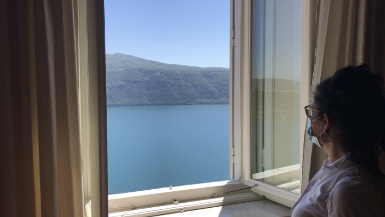 Der Blick aus dem Fenster der Papstresidenz in Castel Gandolfo ist magisch