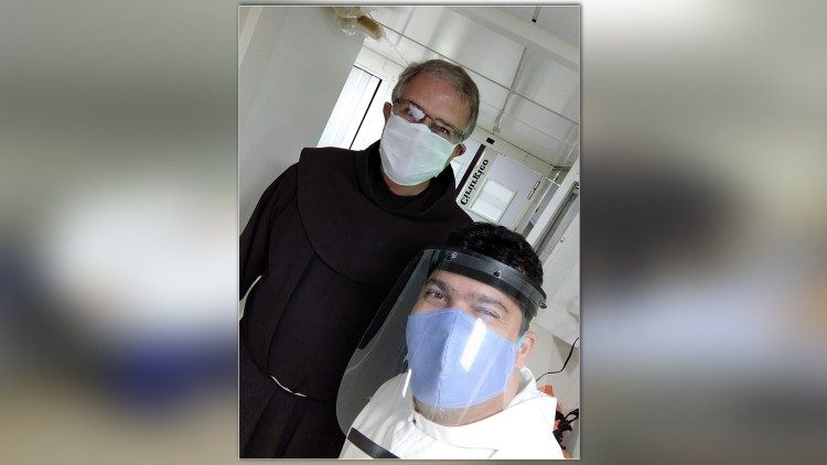 Корабль-больница «Папа Франциск»