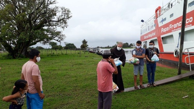 Корабль-больница «Папа Франциск»