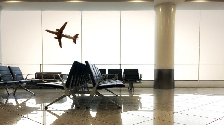La sala di attesa all'interno di un aeroporto