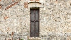 20200623_AdobeStock_79251780_porta-stretta_per-la-porta-stretta.jpg