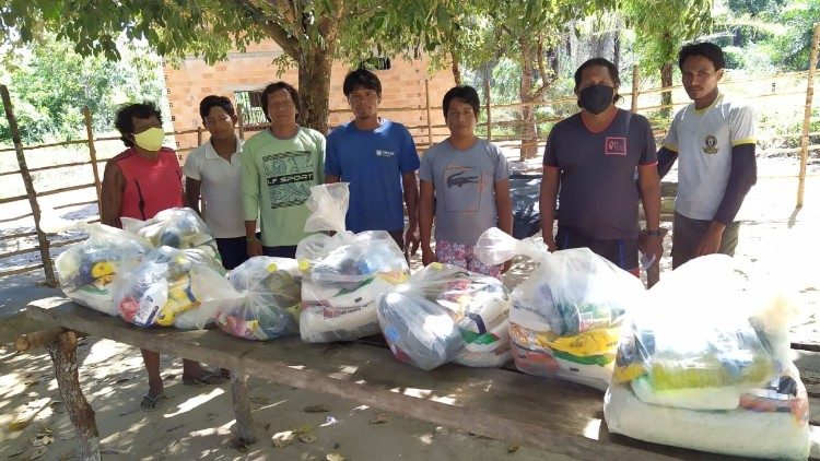 Comunidades da a diocese de Miracema, em Tocantins, recebem as doações da campanha 