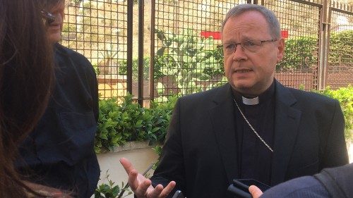 Bätzing würdigt Synoden-Vorbereitungsdokument: Ein Meilenstein